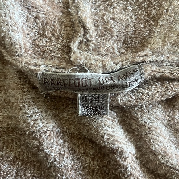 Barefoot Dreams Cardigan - Picture 2 of 2